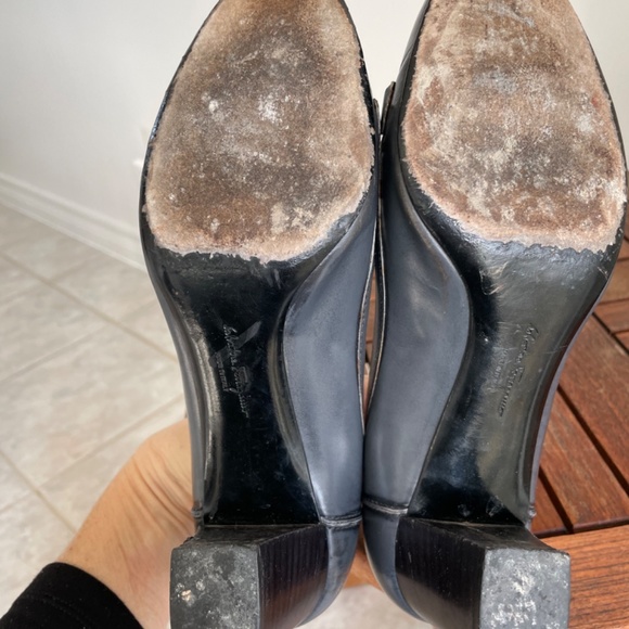 Grey Salvatore Ferragamo shoes.  Size 7 1/2 - Picture 7 of 8